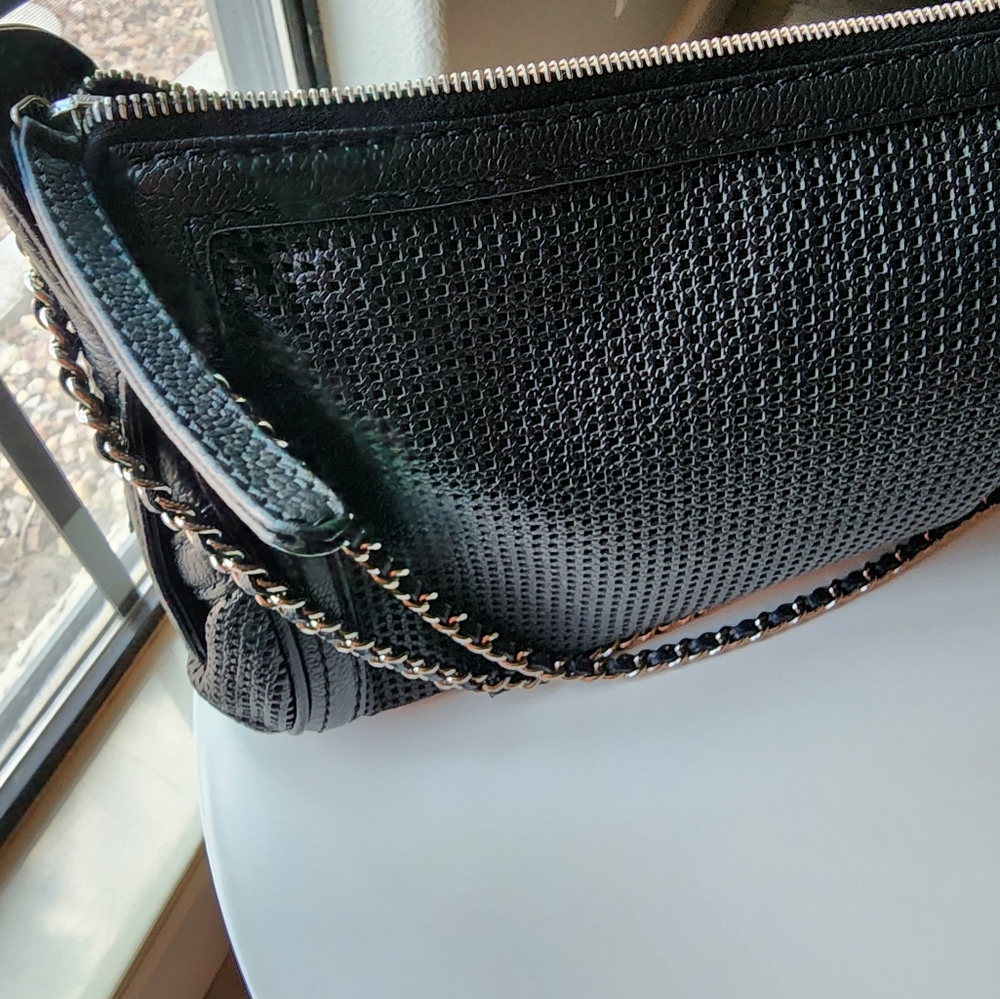Chanel Perforated Pulley Shoulder Bag - Picture 3 of 16
